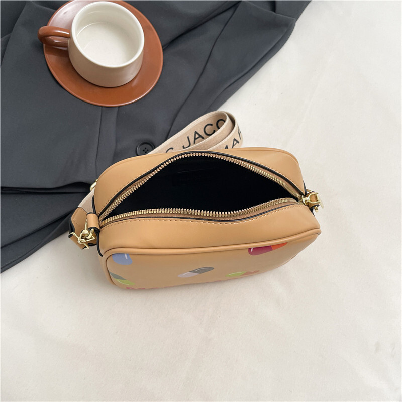 26$ MARC JACOBS 5919 size 22x16x8 cm 3786 QS23 gallery