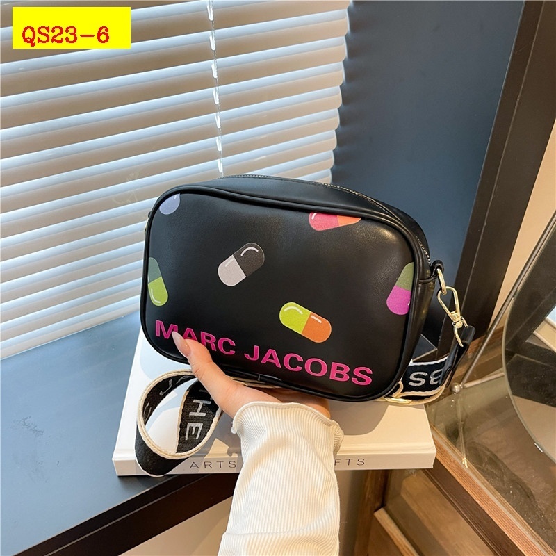 26$ MARC JACOBS 5919 size 22x16x8 cm 3786 QS23 gallery