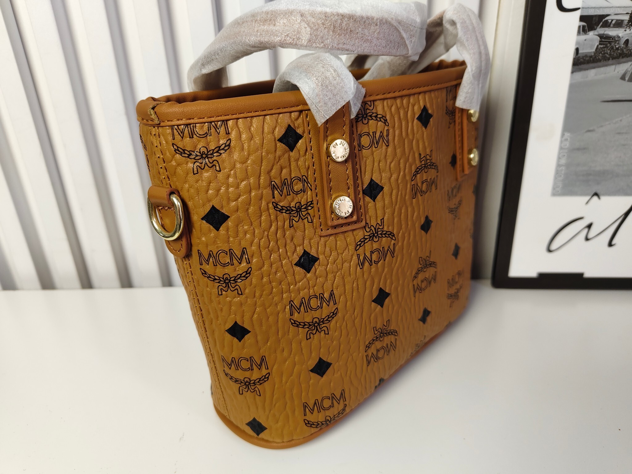 26$ MCM 8069 Tote bag size 23x17x10 cm 9852 BY2925 gallery