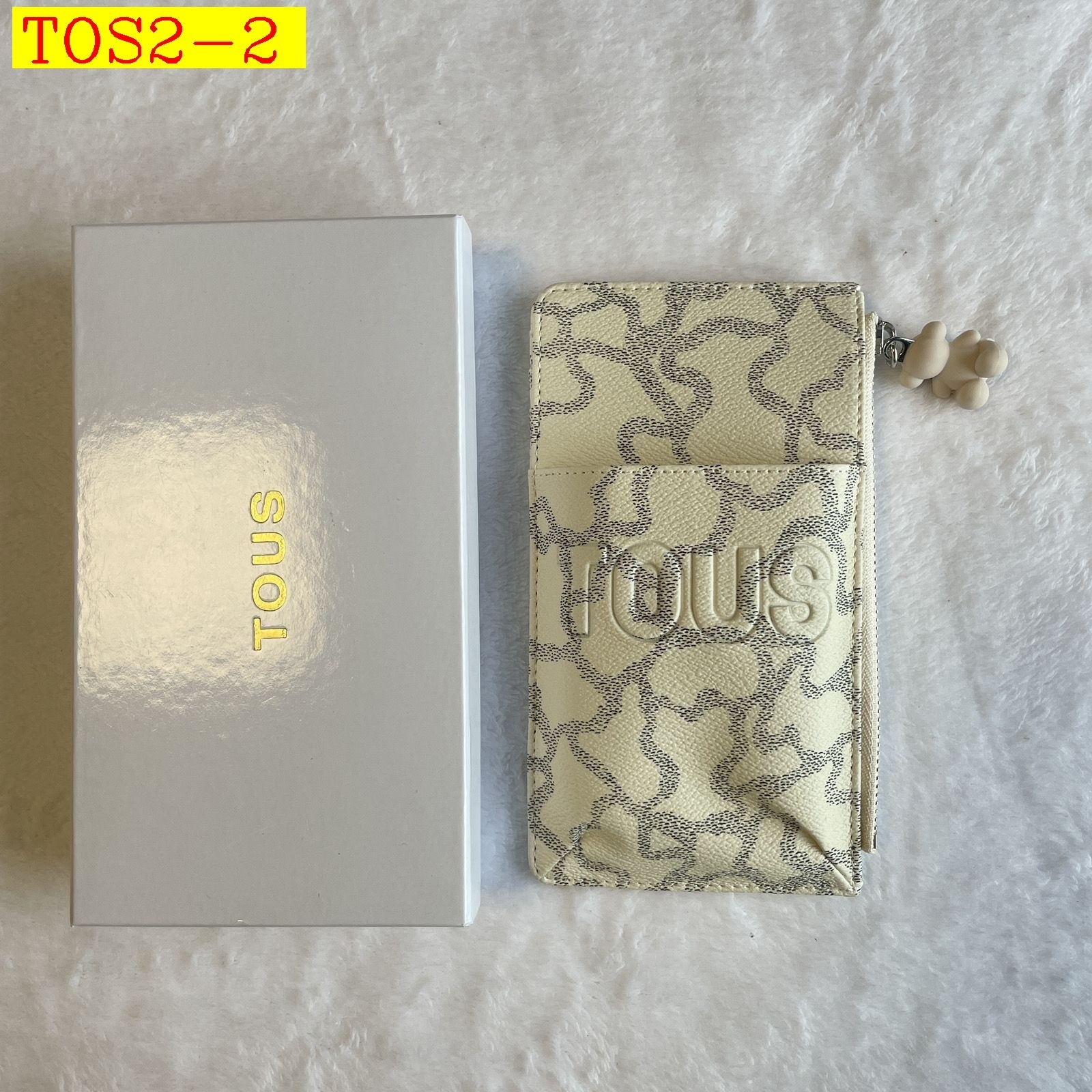 26$ Tous wallet size 19x11cm 614020 TOS2 gallery