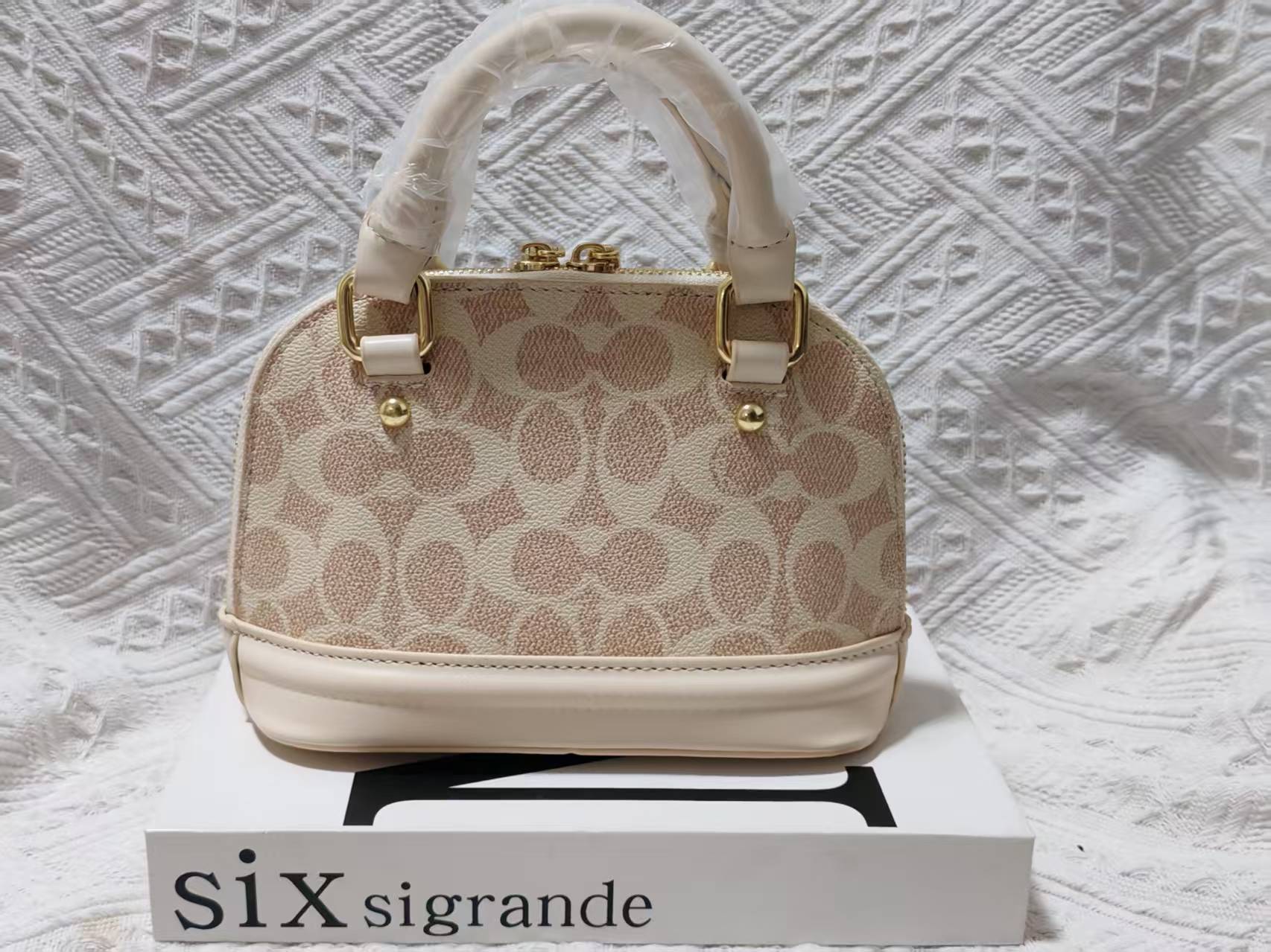 27$ COACH 5707 Shoulder bag size 20x13x9 cm 4828 BY3315 gallery