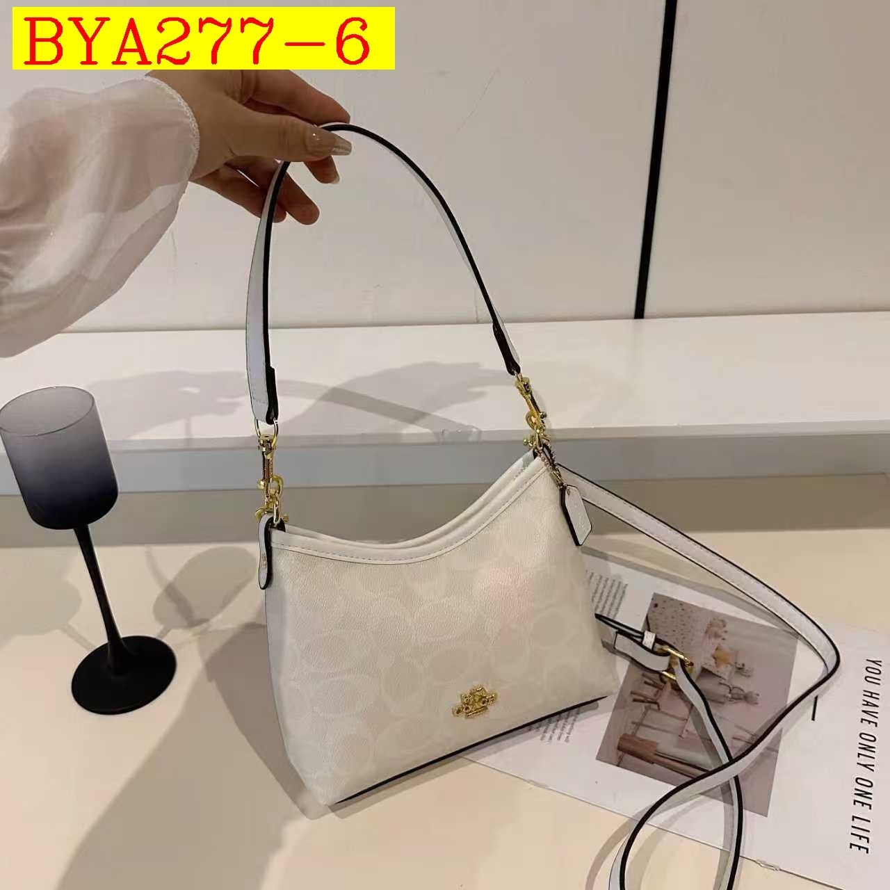 27$ Coach Shoulder bag Size 20x16x8cm 513060 BYA277 gallery