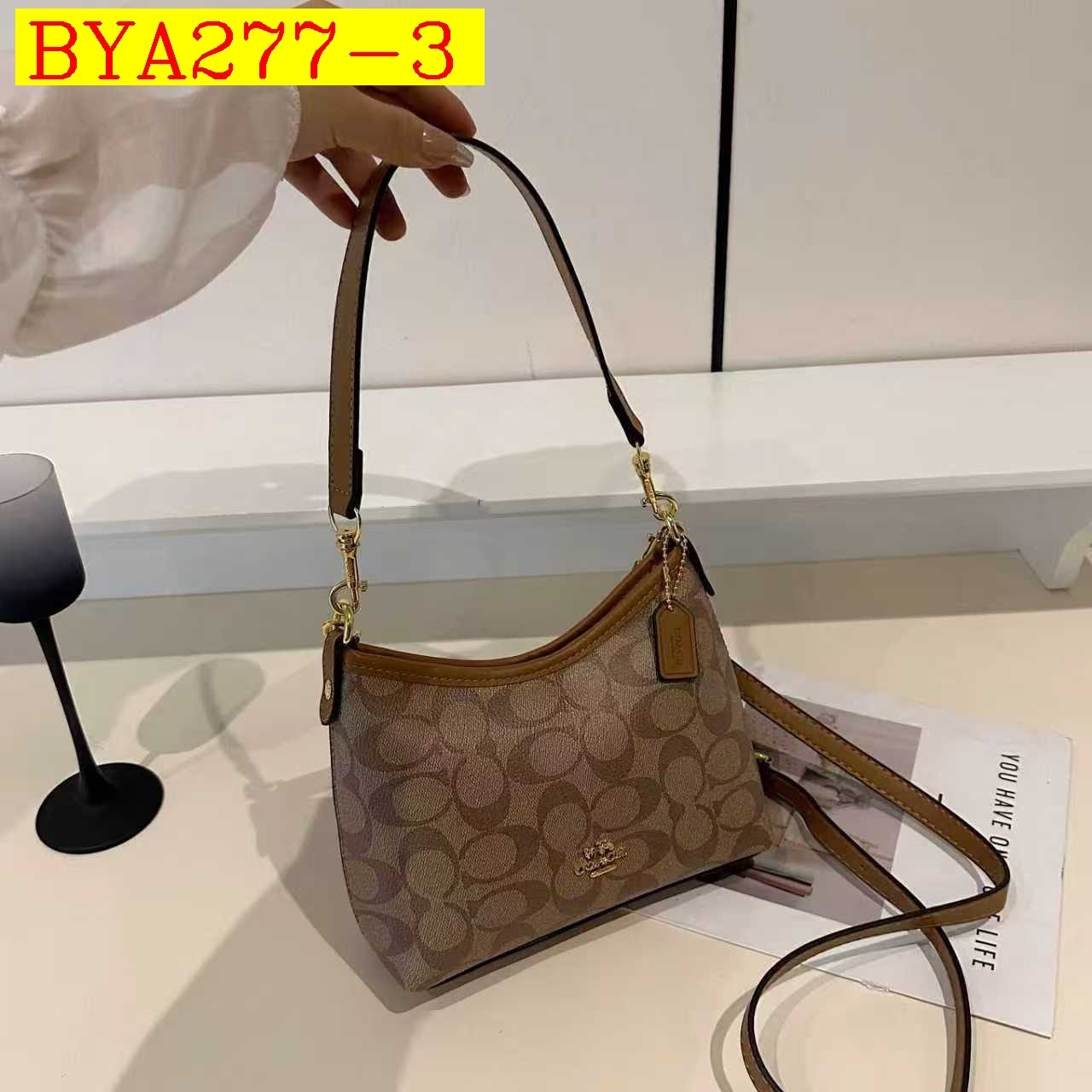 27$ Coach Shoulder bag Size 20x16x8cm 513060 BYA277 gallery