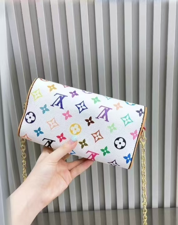 27$ LV 139 Shoulder bag size 20x5x10 cm 7970 BY3453 gallery