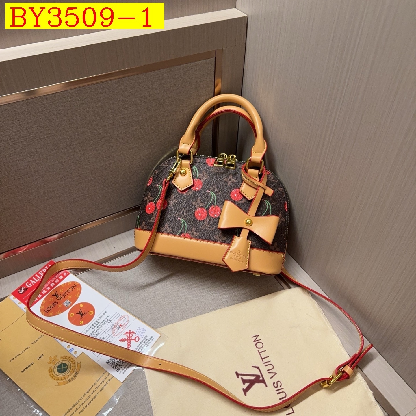 27$ LV 7174 Shoulder bag size 22x15x8 cm 6808 BY3509 gallery