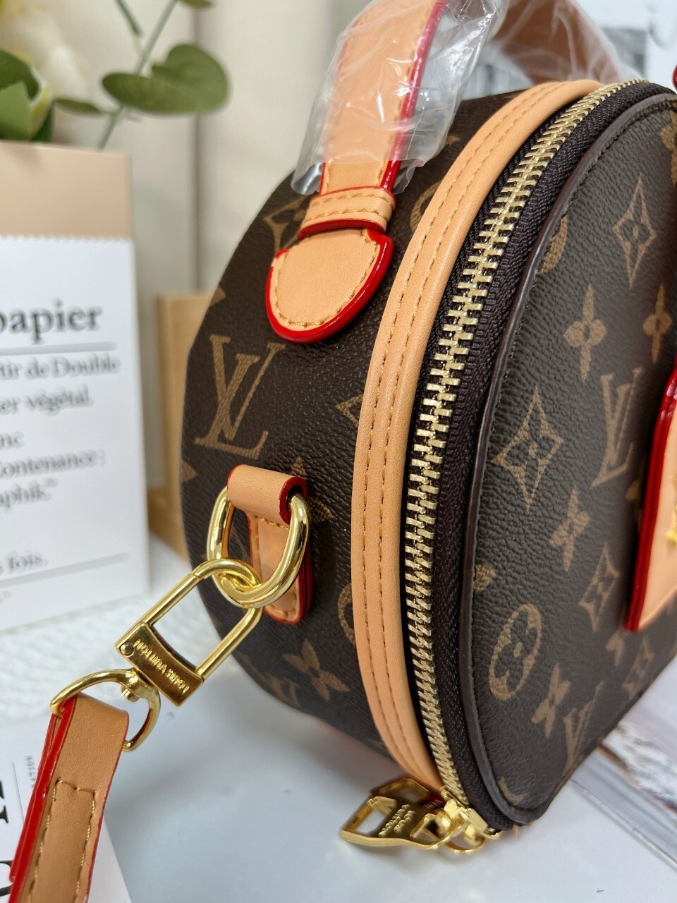 27$ LV Shoulder bag size 18x7x19 cm 2910 BY3547 gallery