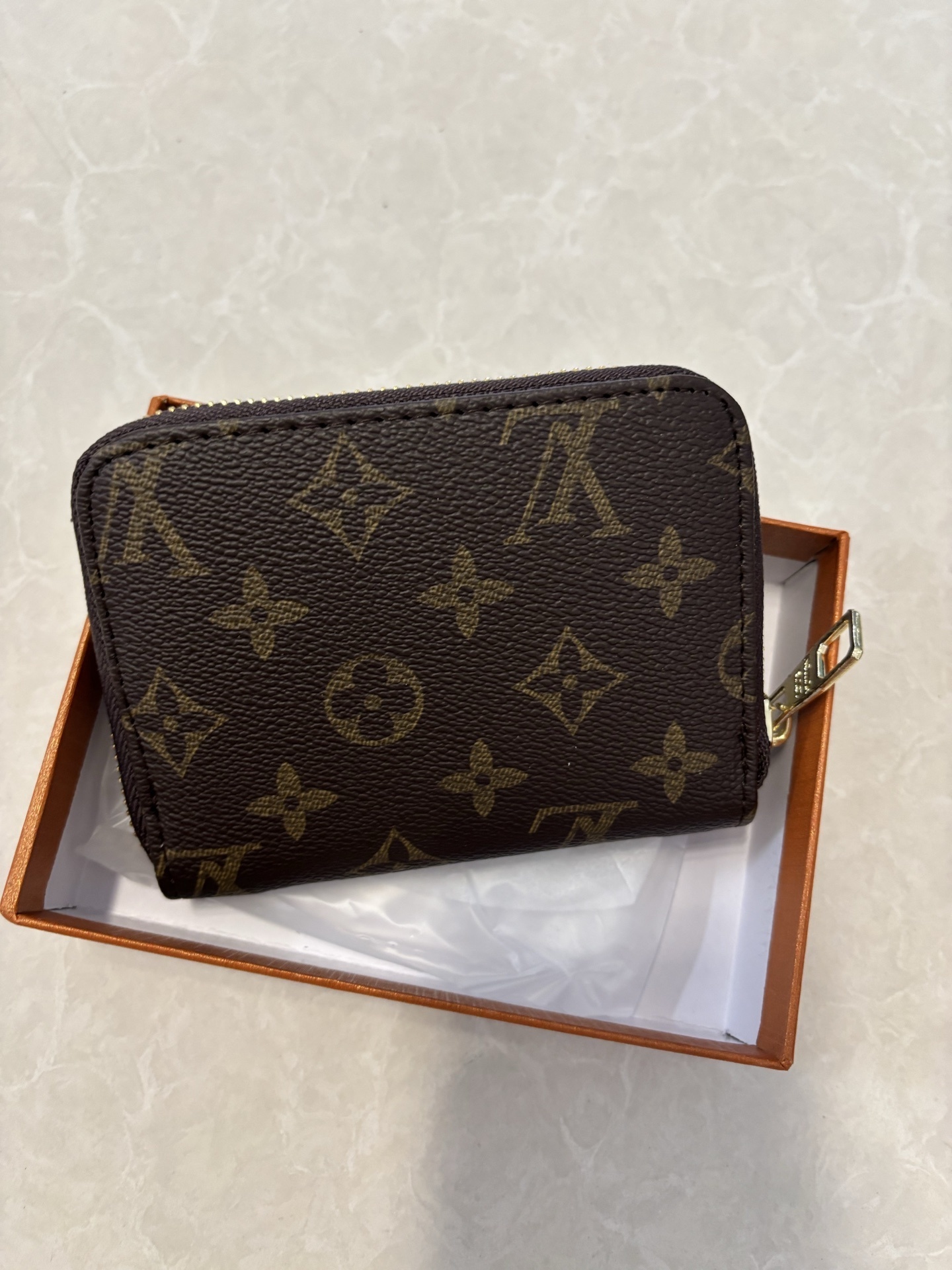 27$ LV Wallet size 12x10x2cm 2562 BYA987 gallery