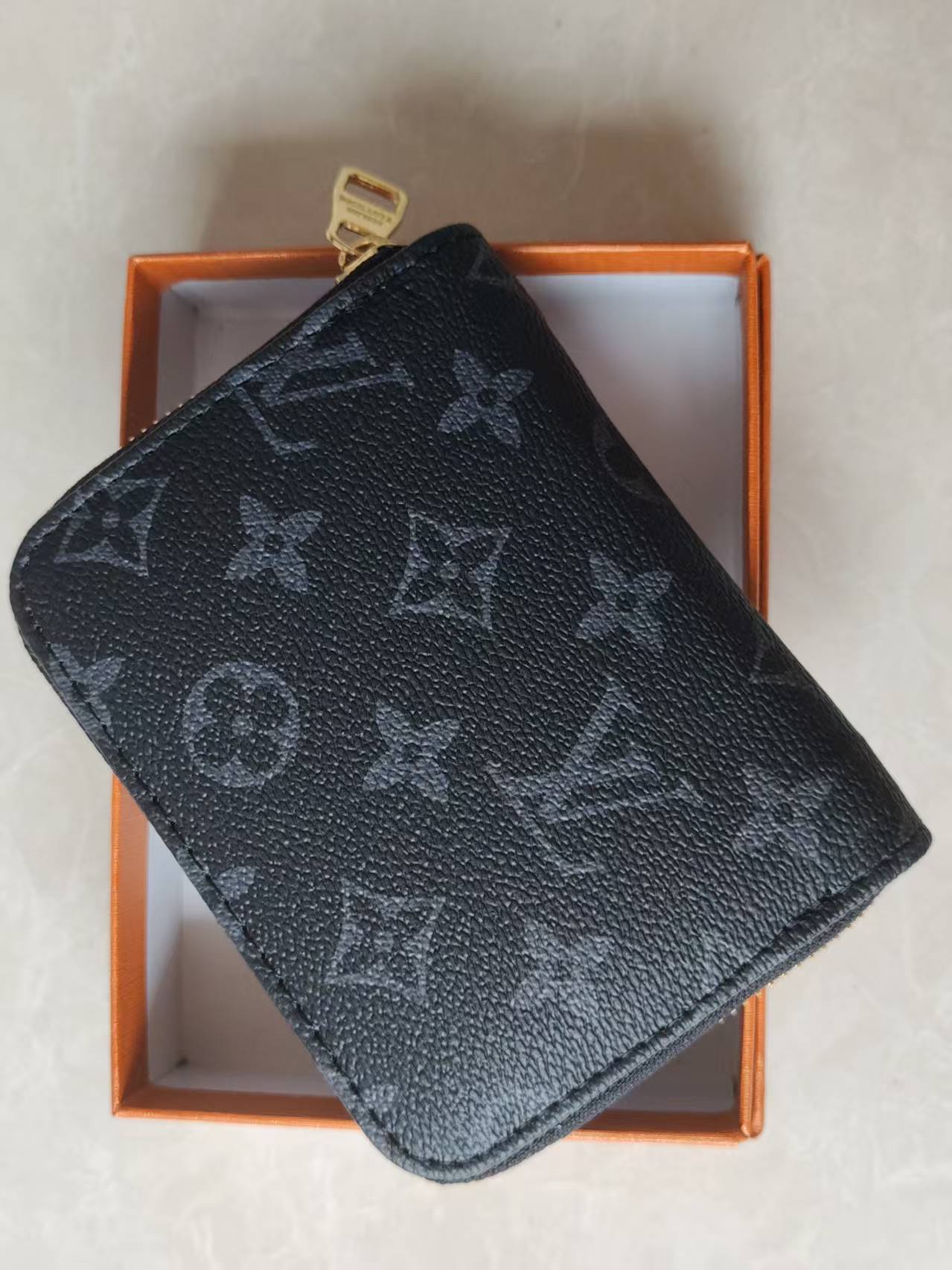 27$ LV Wallet size 12x10x2cm 5522 BYA253 gallery