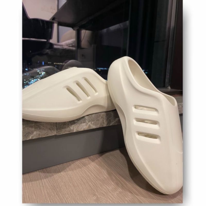 27$ adidas Slippers size 40-45 1664 XWZ12 gallery