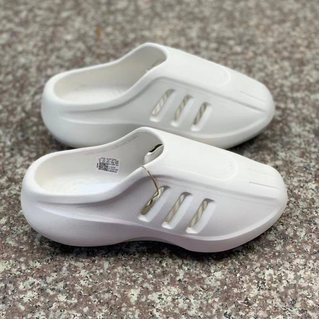 27$ adidas Slippers size 40-45 1664 XWZ12 gallery