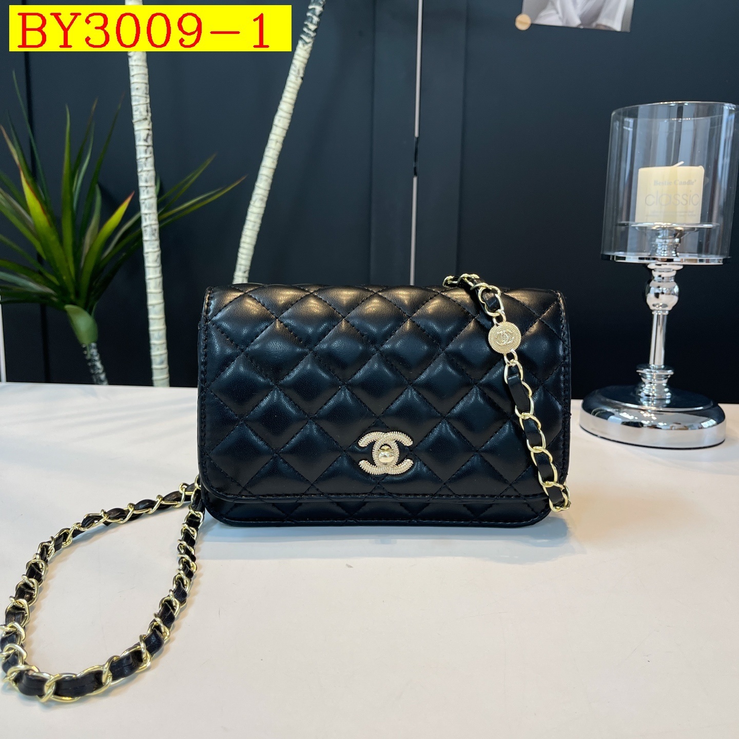 28$ CHANEL 9610 Shoulder bag size 21x14x7 cm 712050 BY3009 gallery