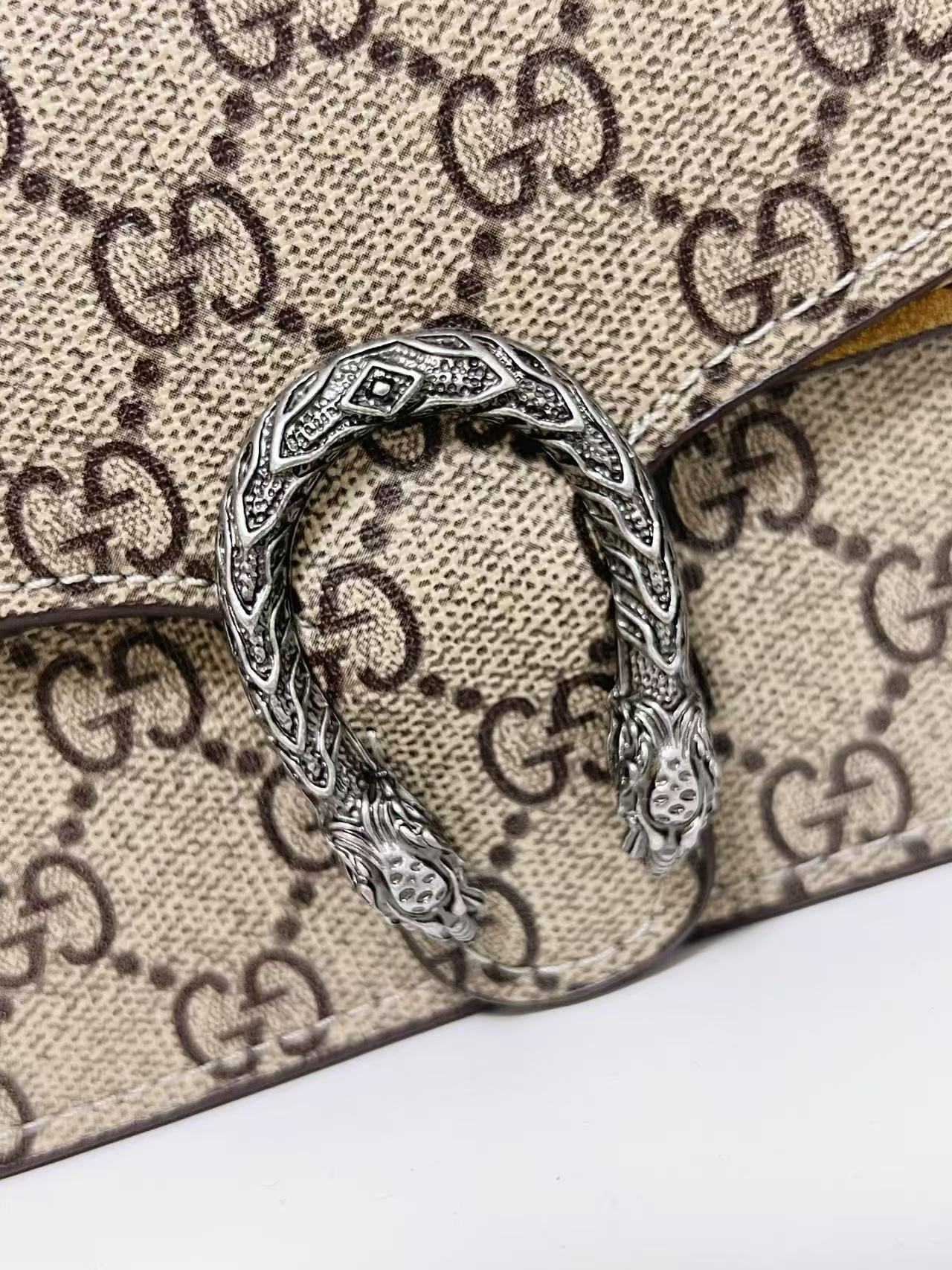 28$ GUCCI Shoulder bag size 19x5x12 cm 5964 BY3119 gallery