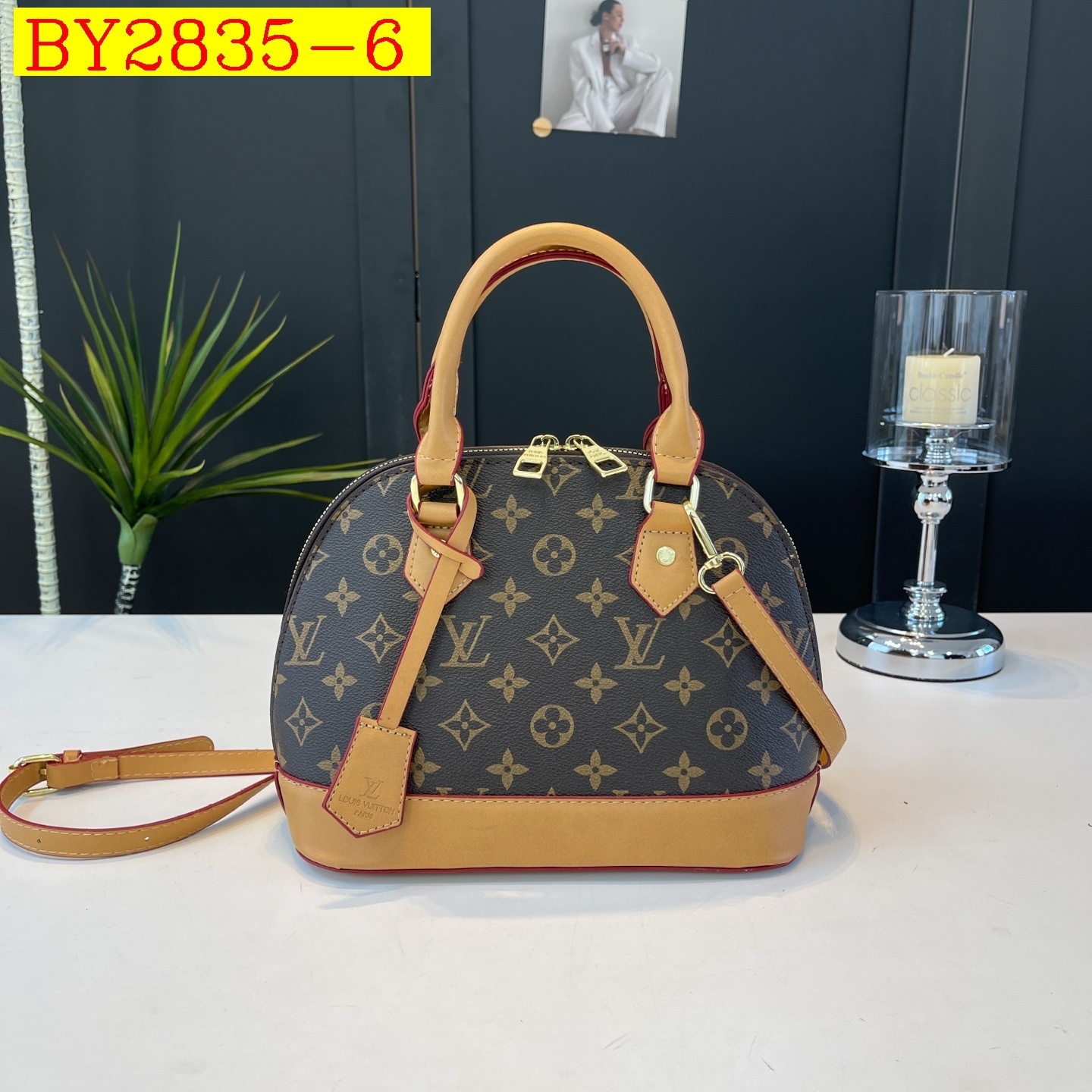 28$ LV 9012 Shoulder bag size 28X20X13 cm 5954 BY2835 gallery
