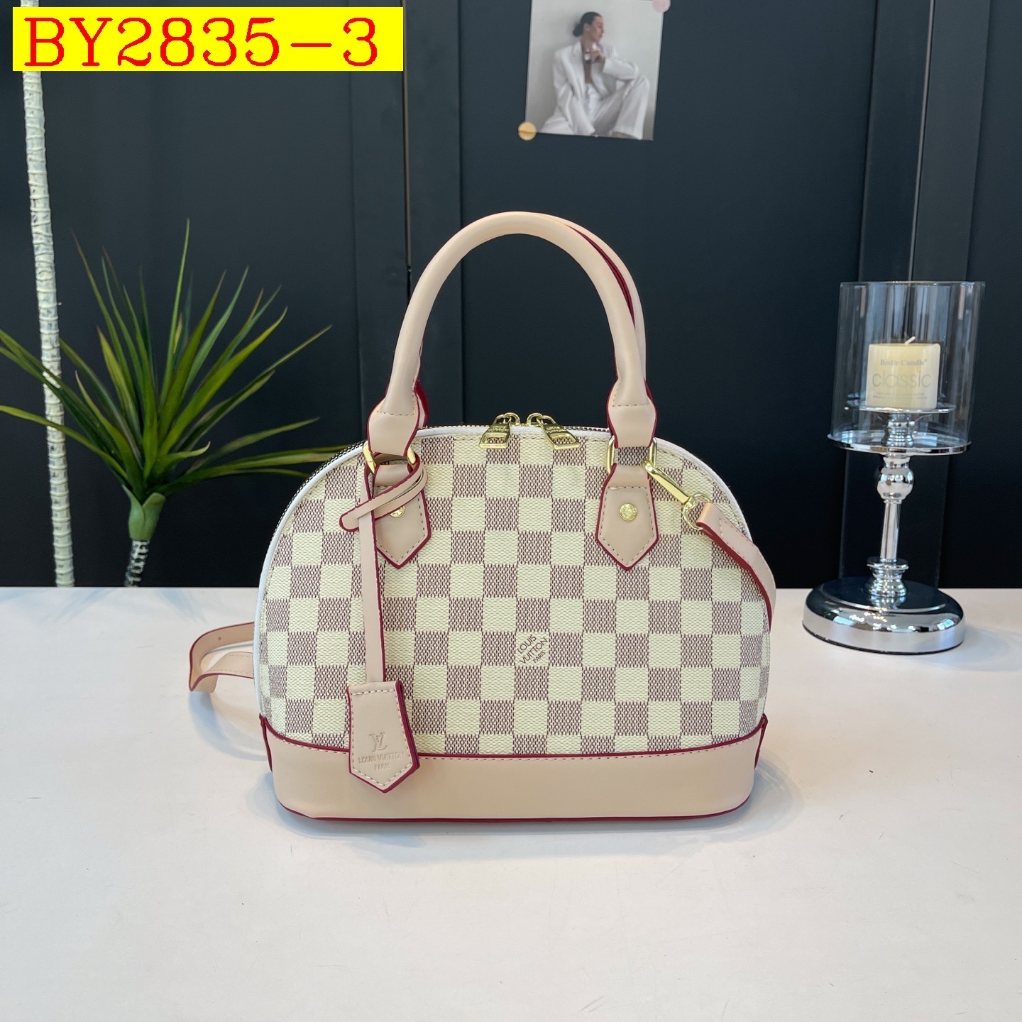 28$ LV 9012 Shoulder bag size 28X20X13 cm 5954 BY2835 gallery