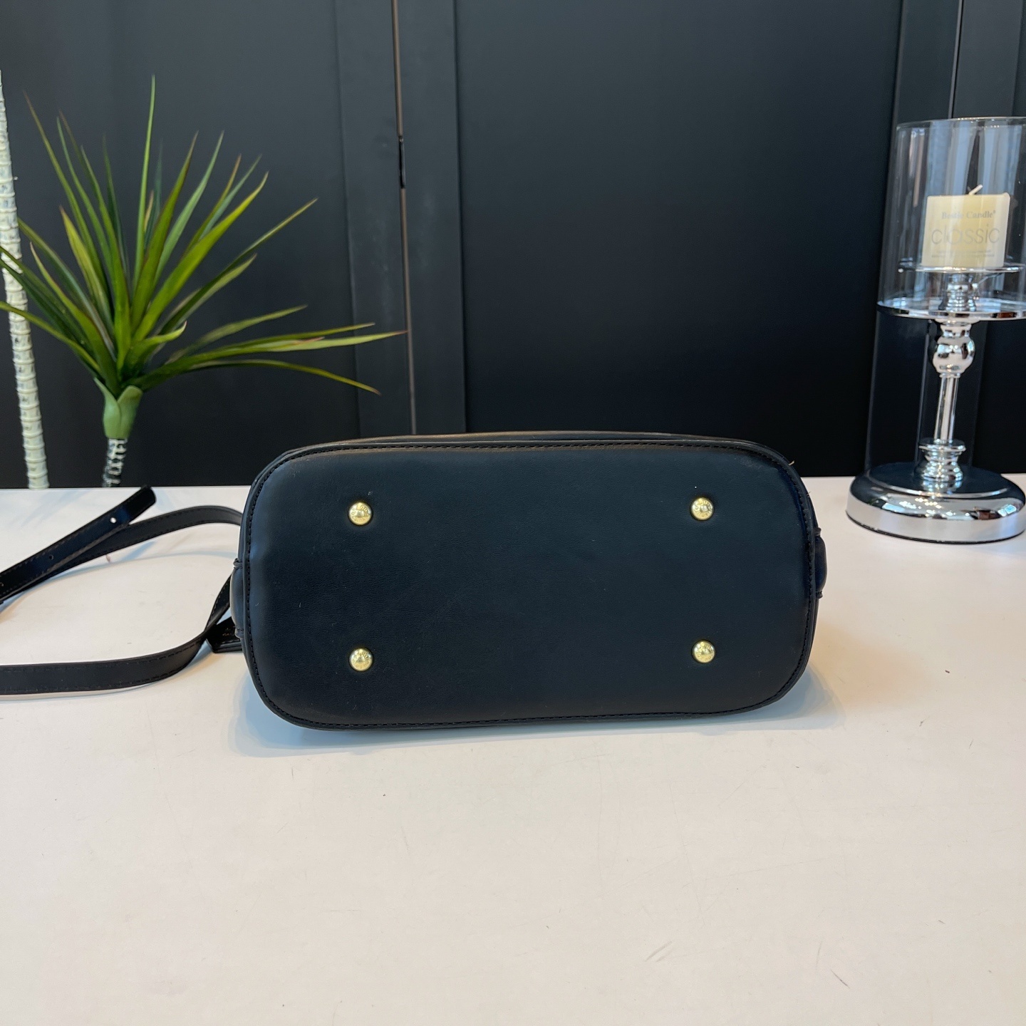 28$ LV 9012 Shoulder bag size 28X20X13 cm 5954 BY2835 gallery