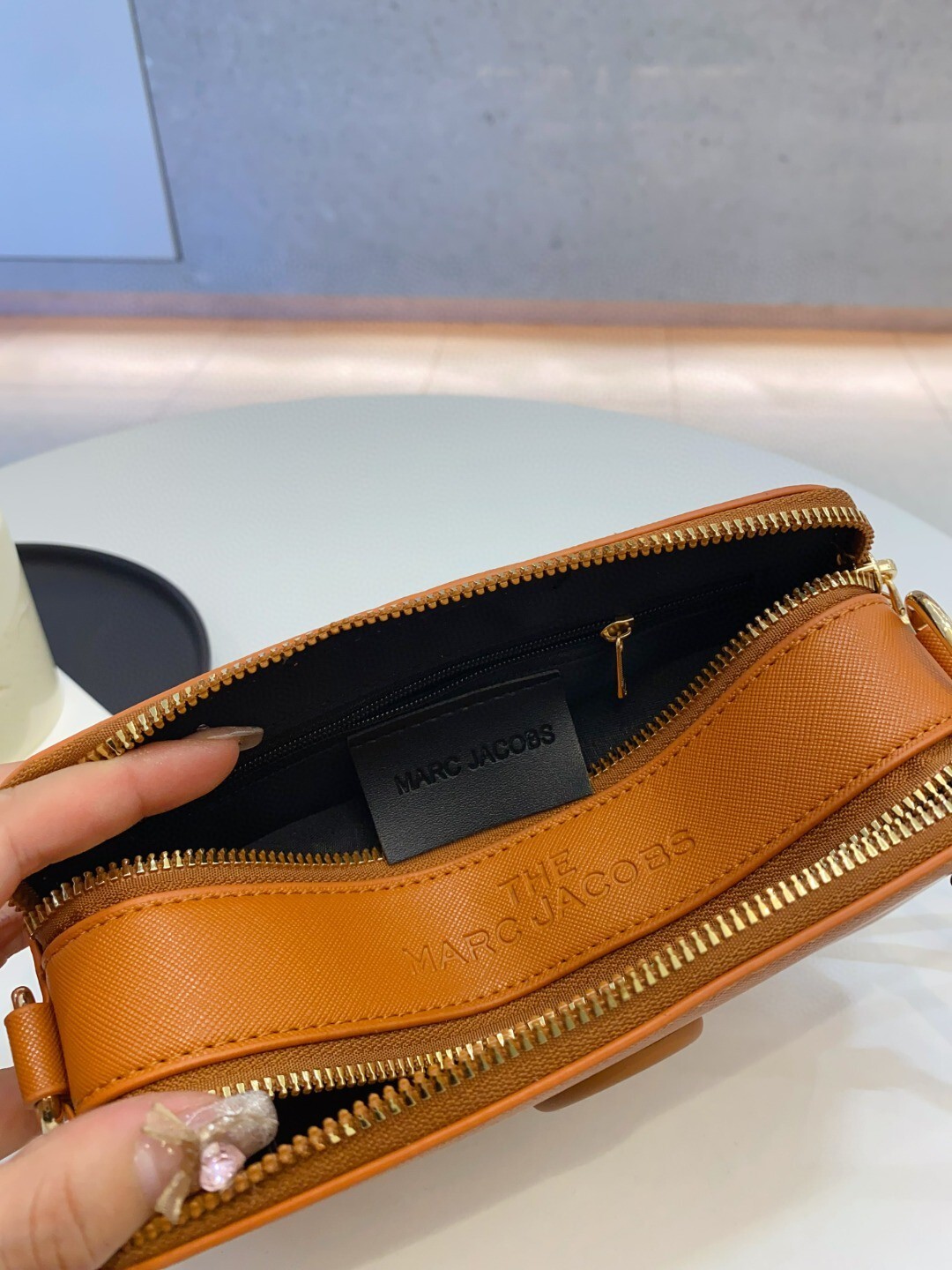 28$ MARC JACOBS 105679 Shoulder bag size 19X7X11 cm 3906 QS51 gallery