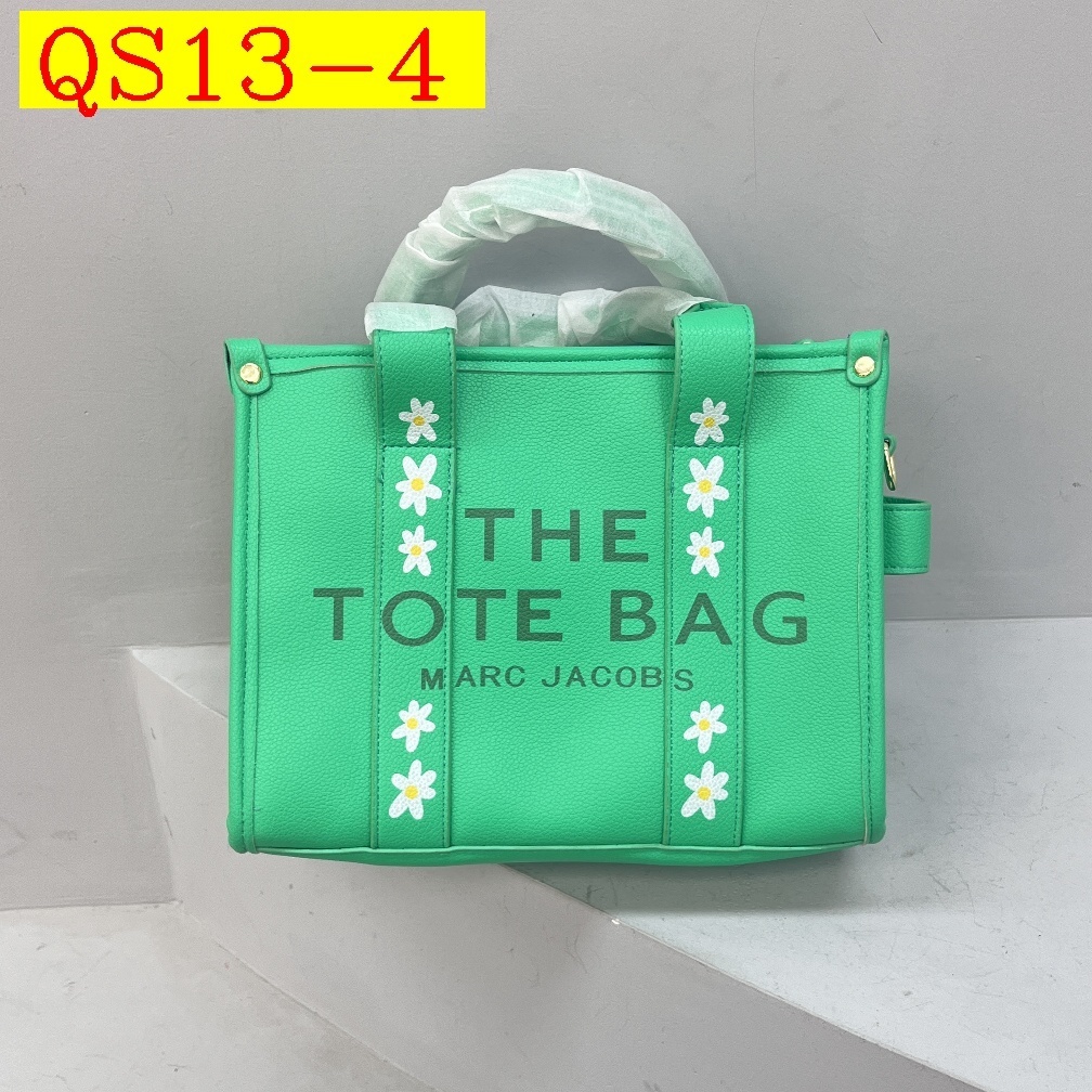 28$ MARC JACOBS 1743 7976 QS13 gallery