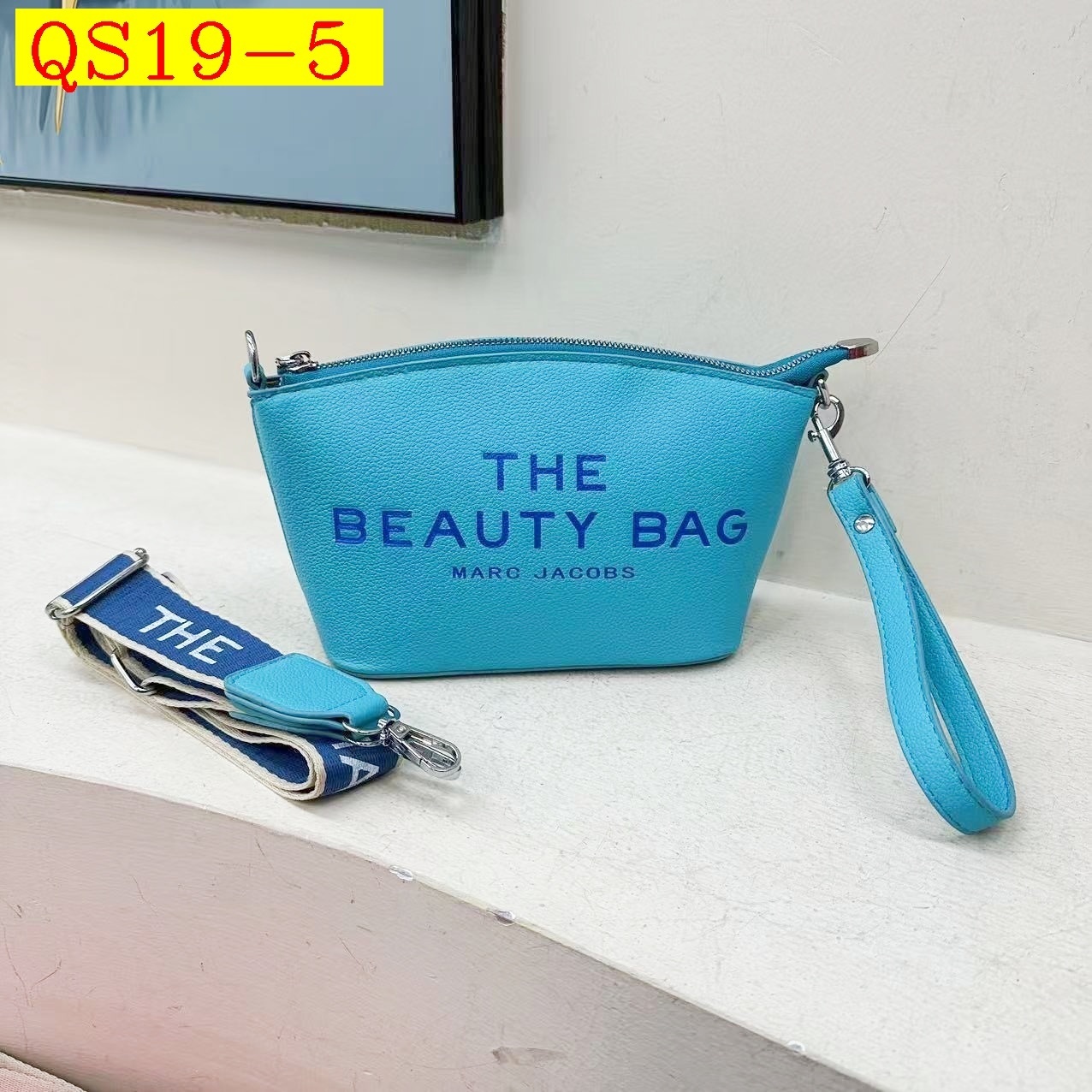 28$ MARC JACOBS 5771 7990 QS19 gallery