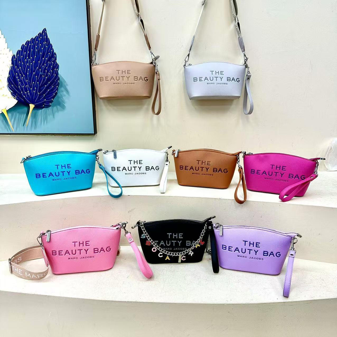 28$ MARC JACOBS 5771 7990 QS19 gallery