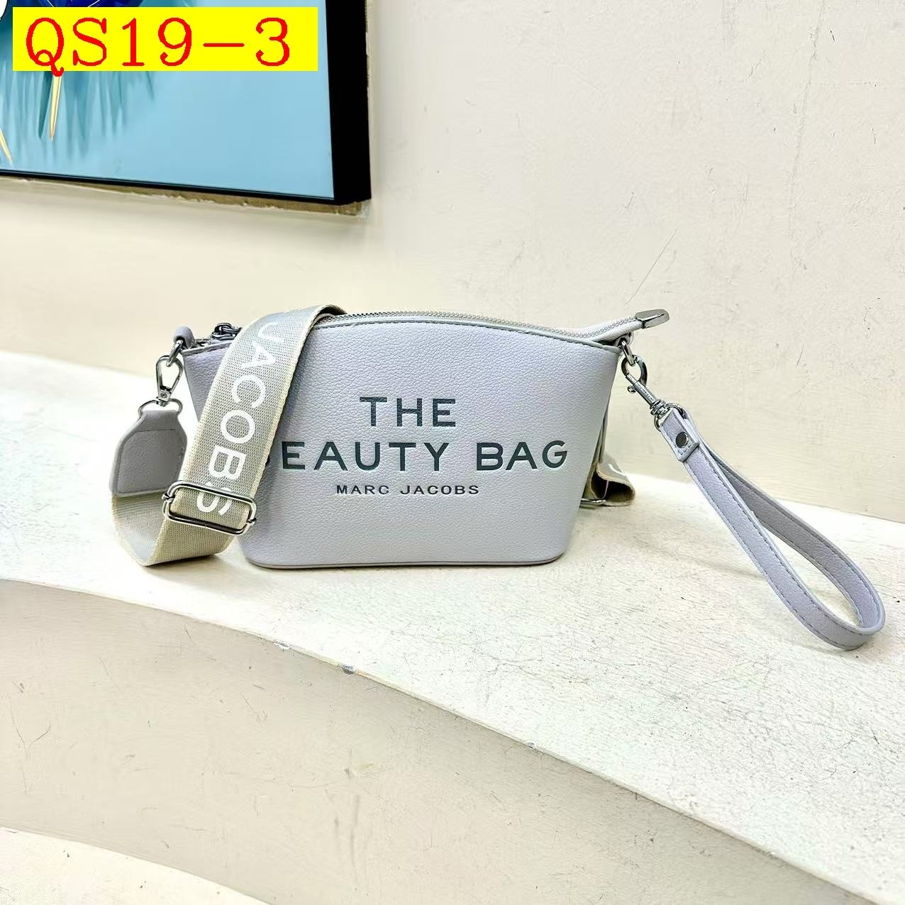 28$ MARC JACOBS 5771 7990 QS19 gallery