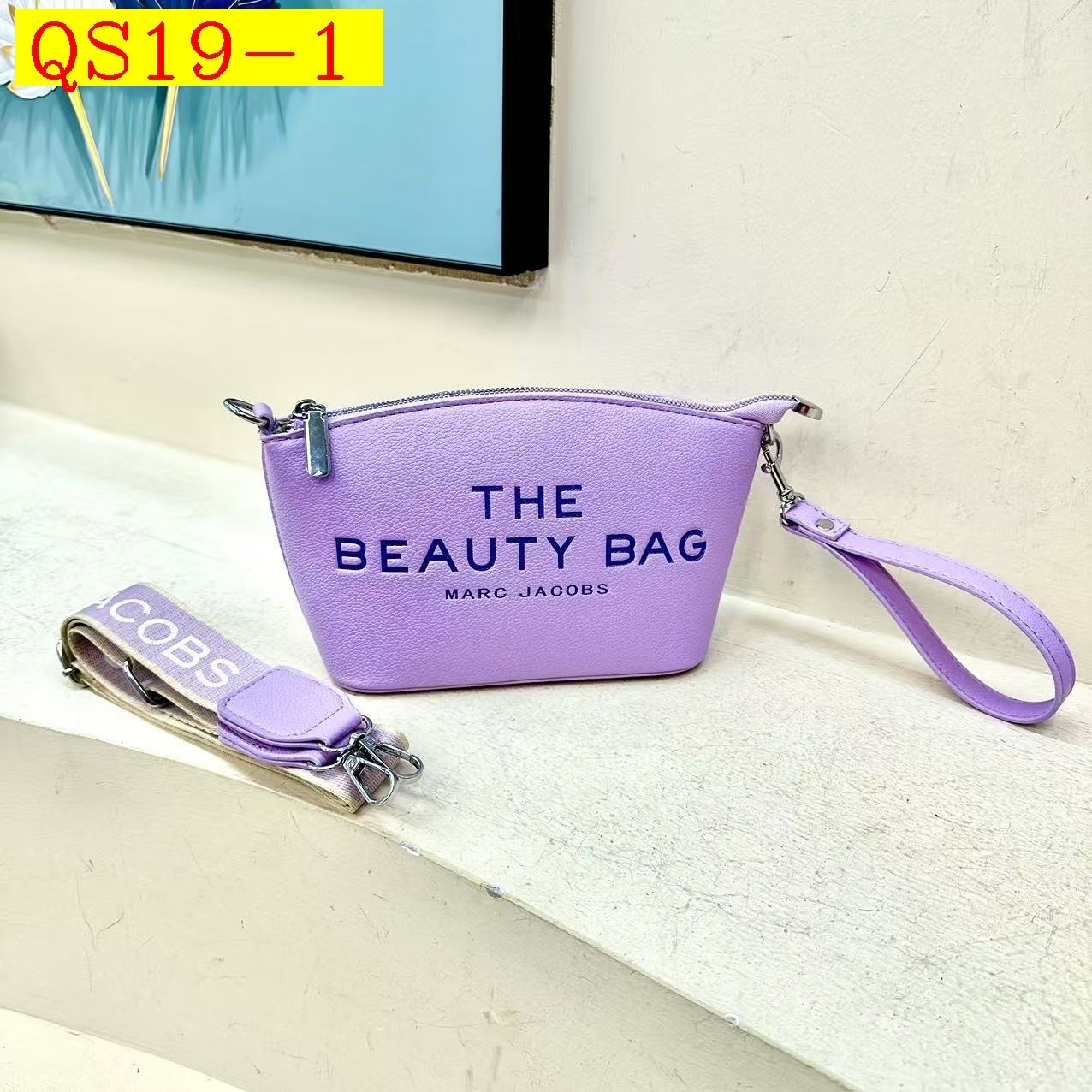 28$ MARC JACOBS 5771 7990 QS19 gallery