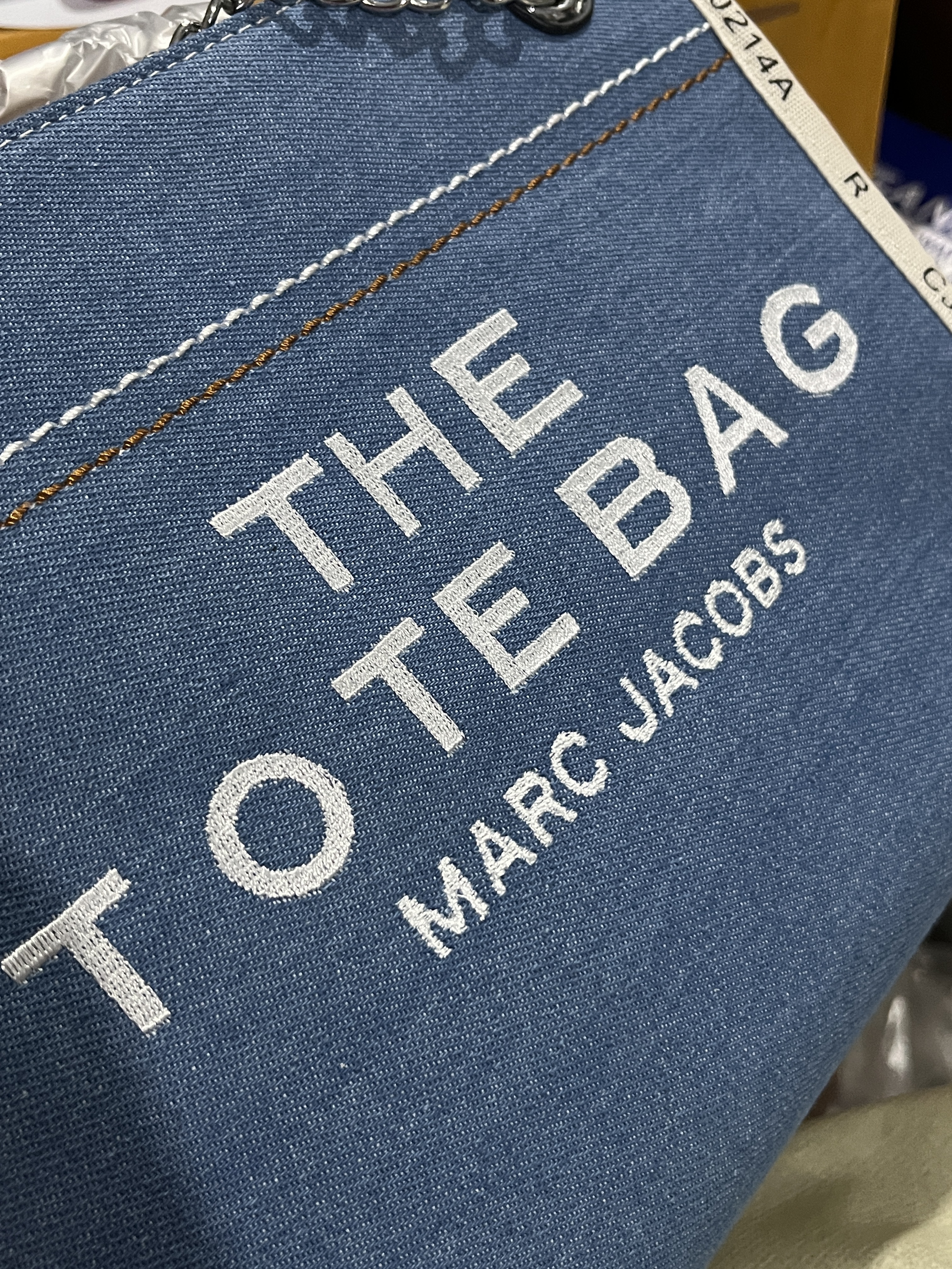 28$ MARC JACOBS 8833 big size 26x10x21 cm small size 19x15x9 cm 9970 QS27 gallery