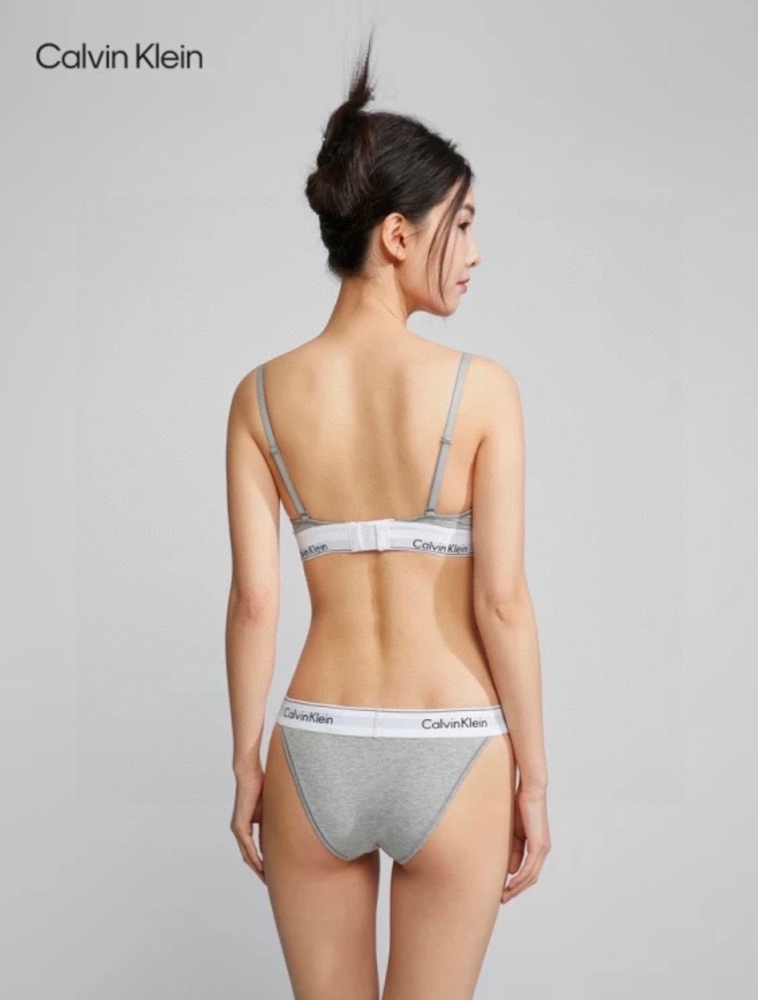 29$ Calvin Klein Bra set 619210 LNF500 gallery