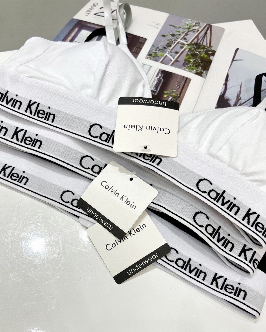 29$ Calvin Klein Bra set 619210 LNF500 gallery