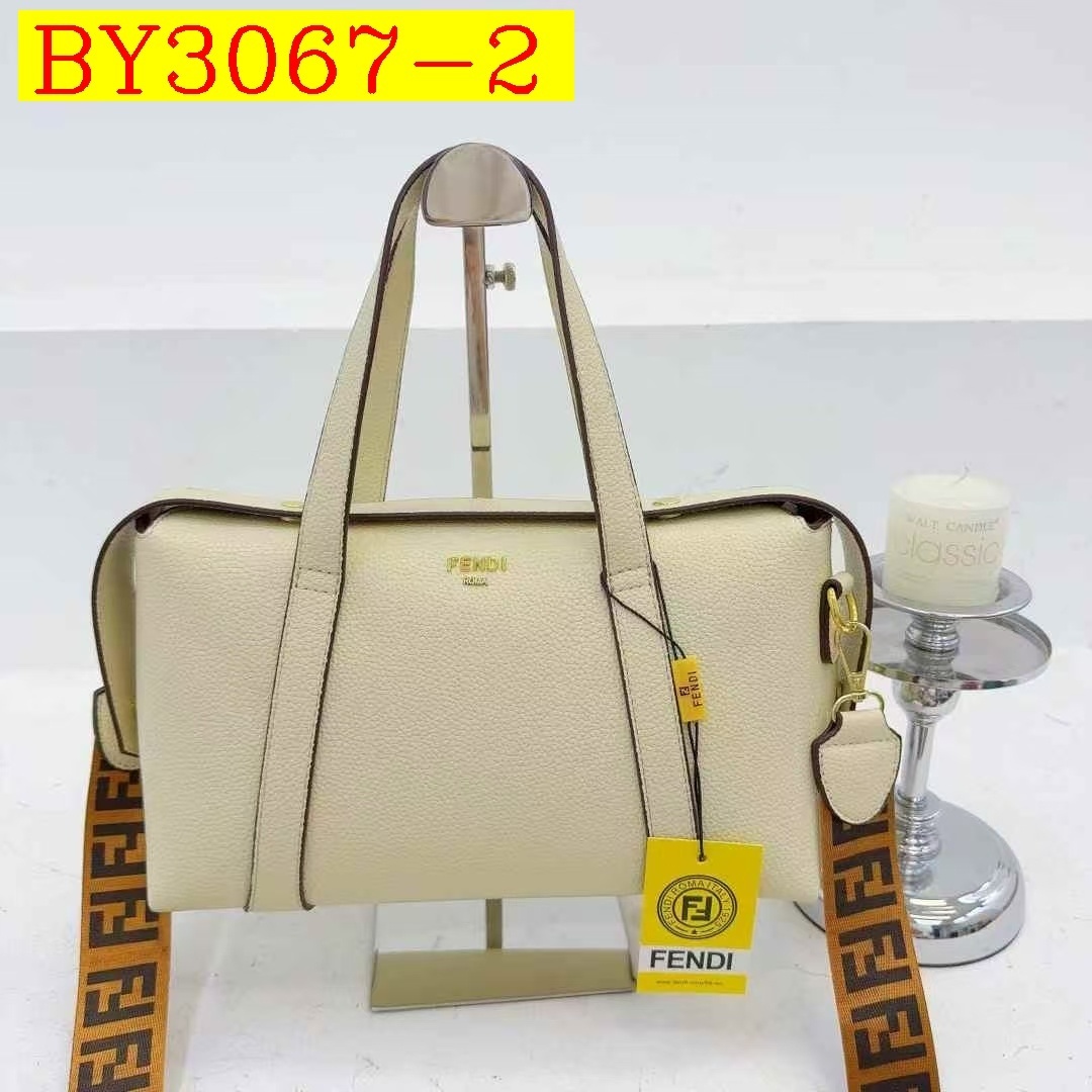 29$ FENDI 92031 Shoulder bag size 28x13x18 cm 615028 BY3067 gallery