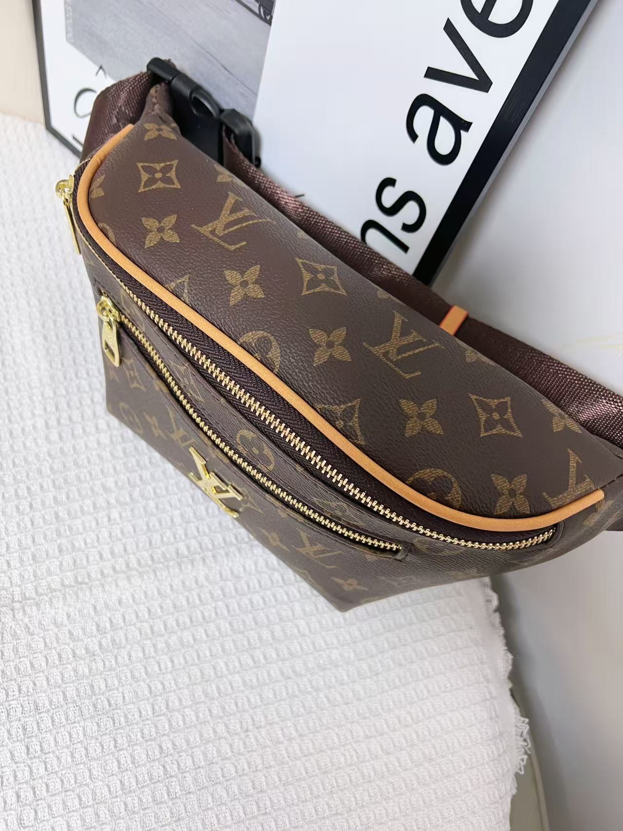 29$ LV Waist bag size 27x14x5cm 6882 BYA249 gallery