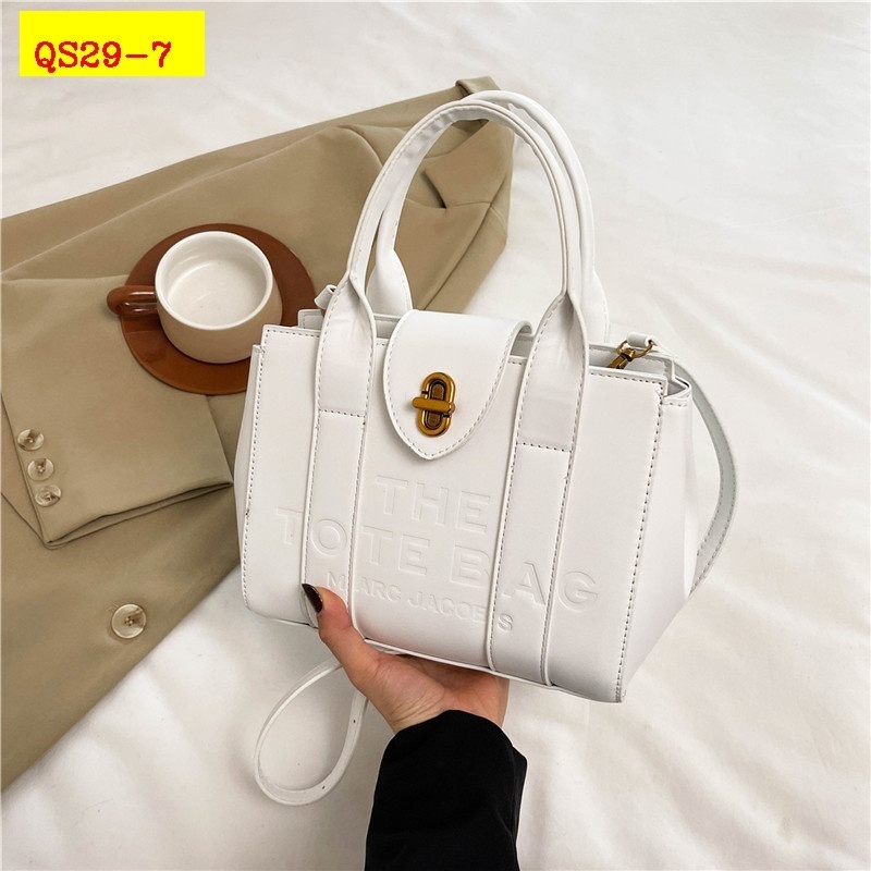 29$ MARC JACOBS 5903 size 22x11x17 cm 9948 QS29 gallery