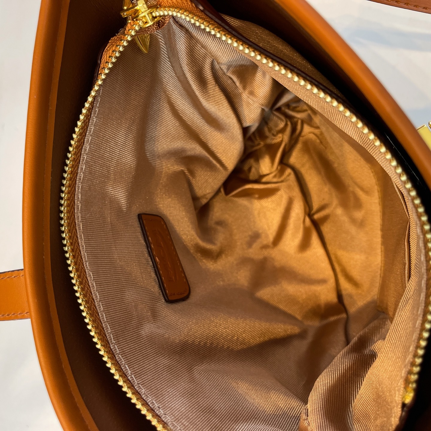 29$ MCM 2309 Tote bag size 27x21x11 cm 012010 BY3129 gallery