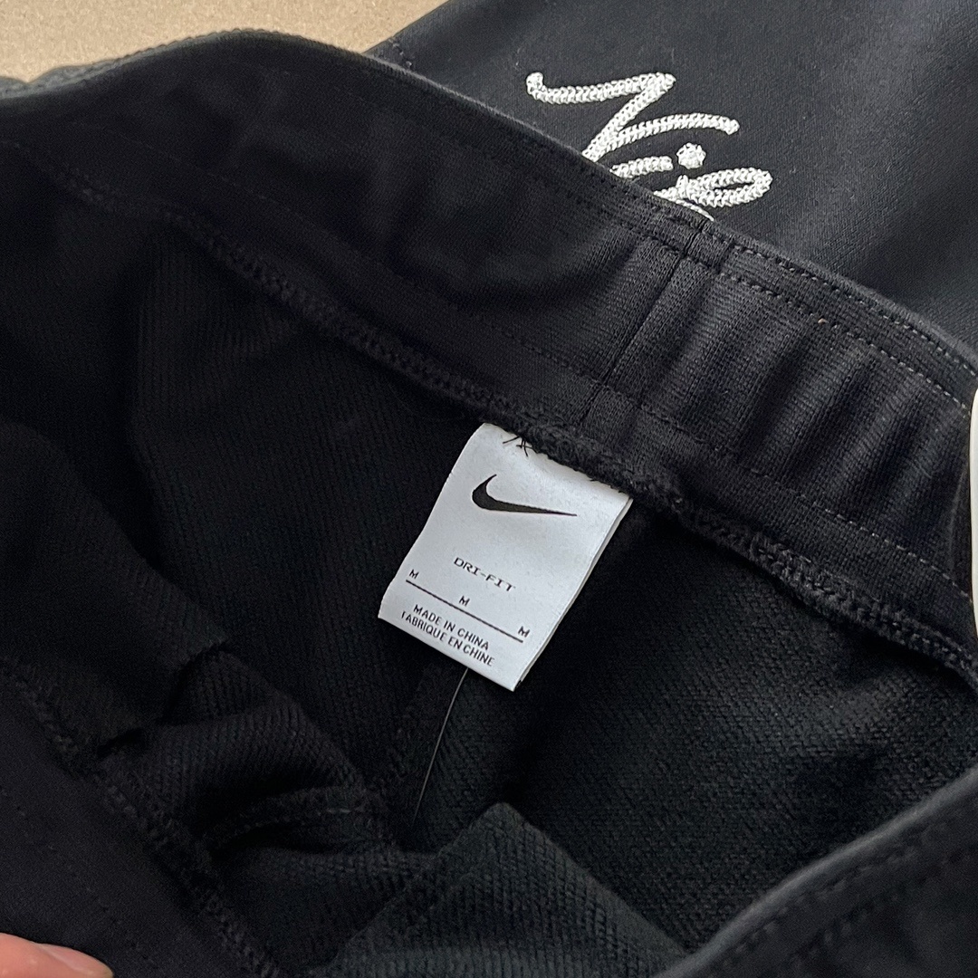 29$ Nike Shorts size M-2XL 110240 DA430 gallery