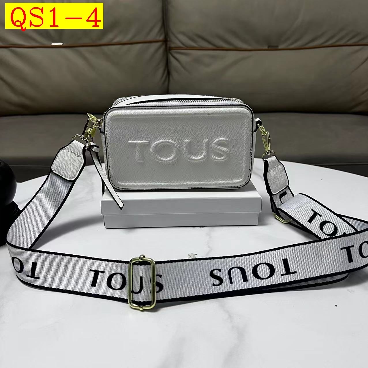 29$ TOUS 3897 Shoulder bag 2938 QS1 gallery