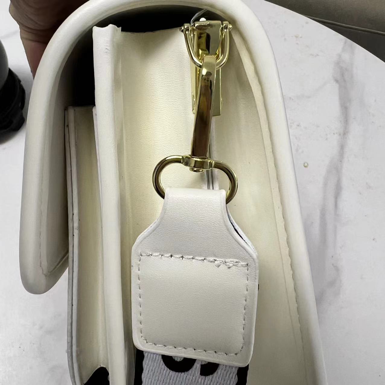 29$ TOUS 3897 Shoulder bag 2938 QS1 gallery