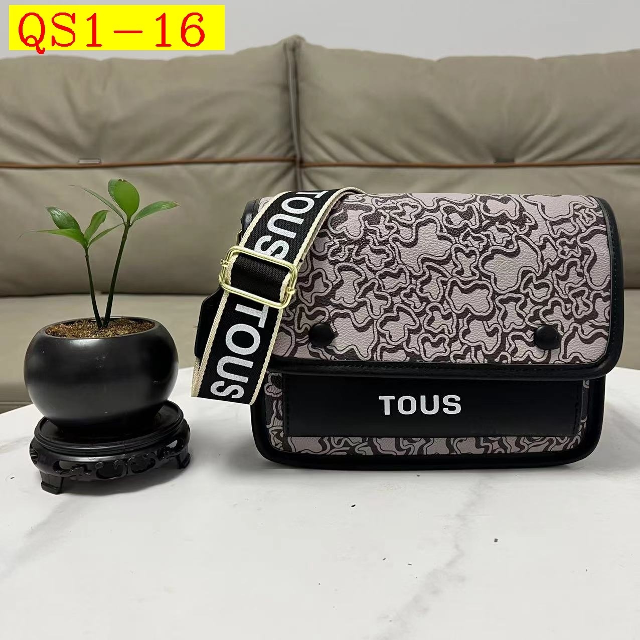 29$ TOUS 3897 Shoulder bag 2938 QS1 gallery