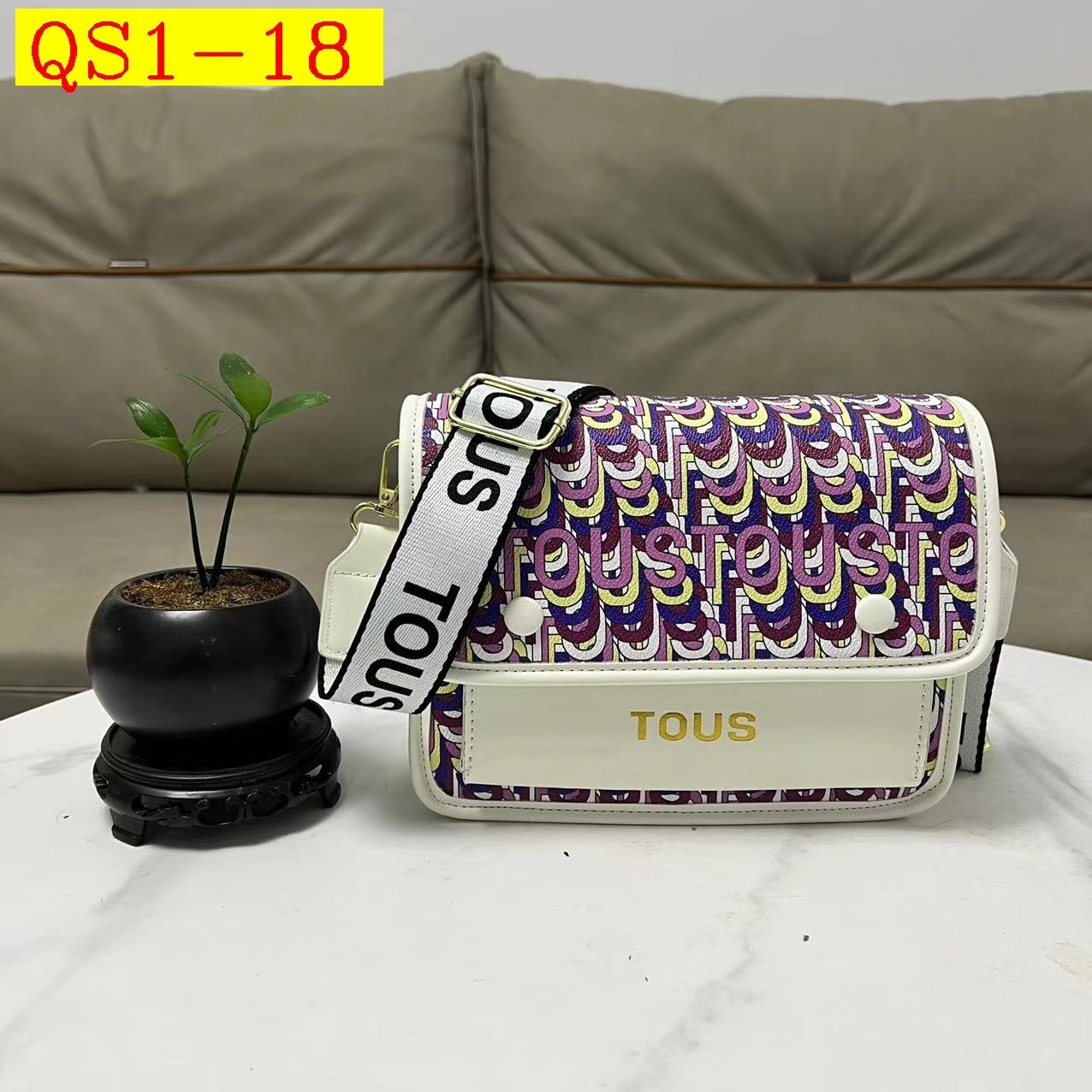 29$ TOUS 3897 Shoulder bag 2938 QS1 gallery
