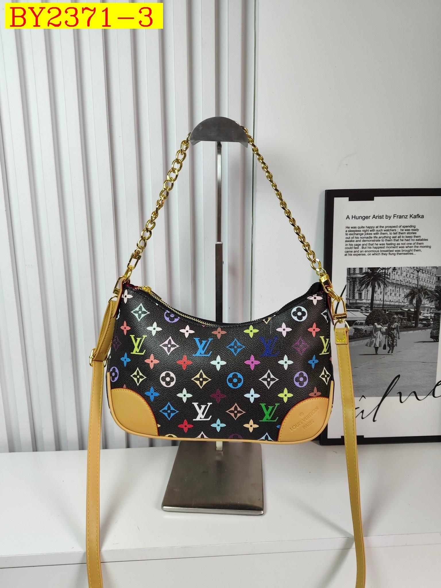 29$ dh LV 8029 Shoulder bag size 31X18X10 cm 50296422091 BY2371 gallery