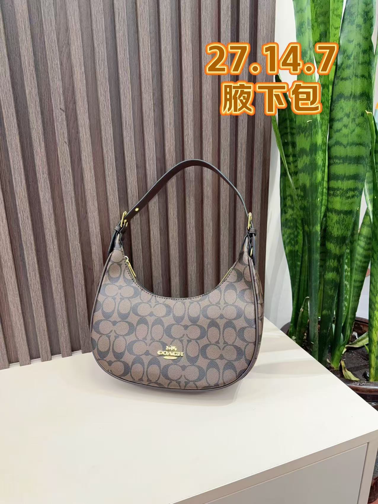 30$ Coach handbag size 27x14x7cm 8930 BYA3 gallery