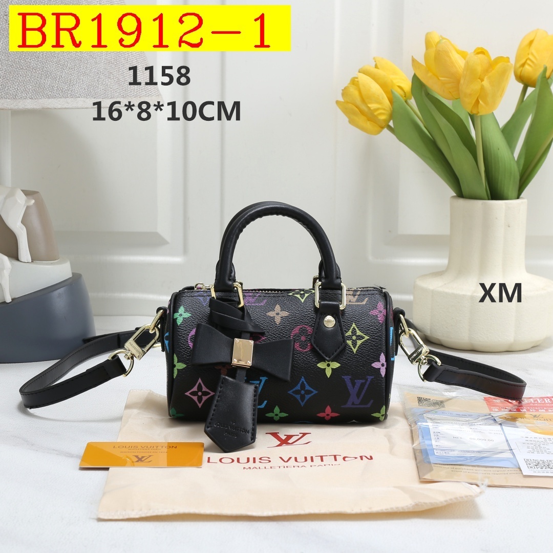 30$ LV 1158 Shoulder bag size 16X8X10 cm 718280 BR1912 gallery