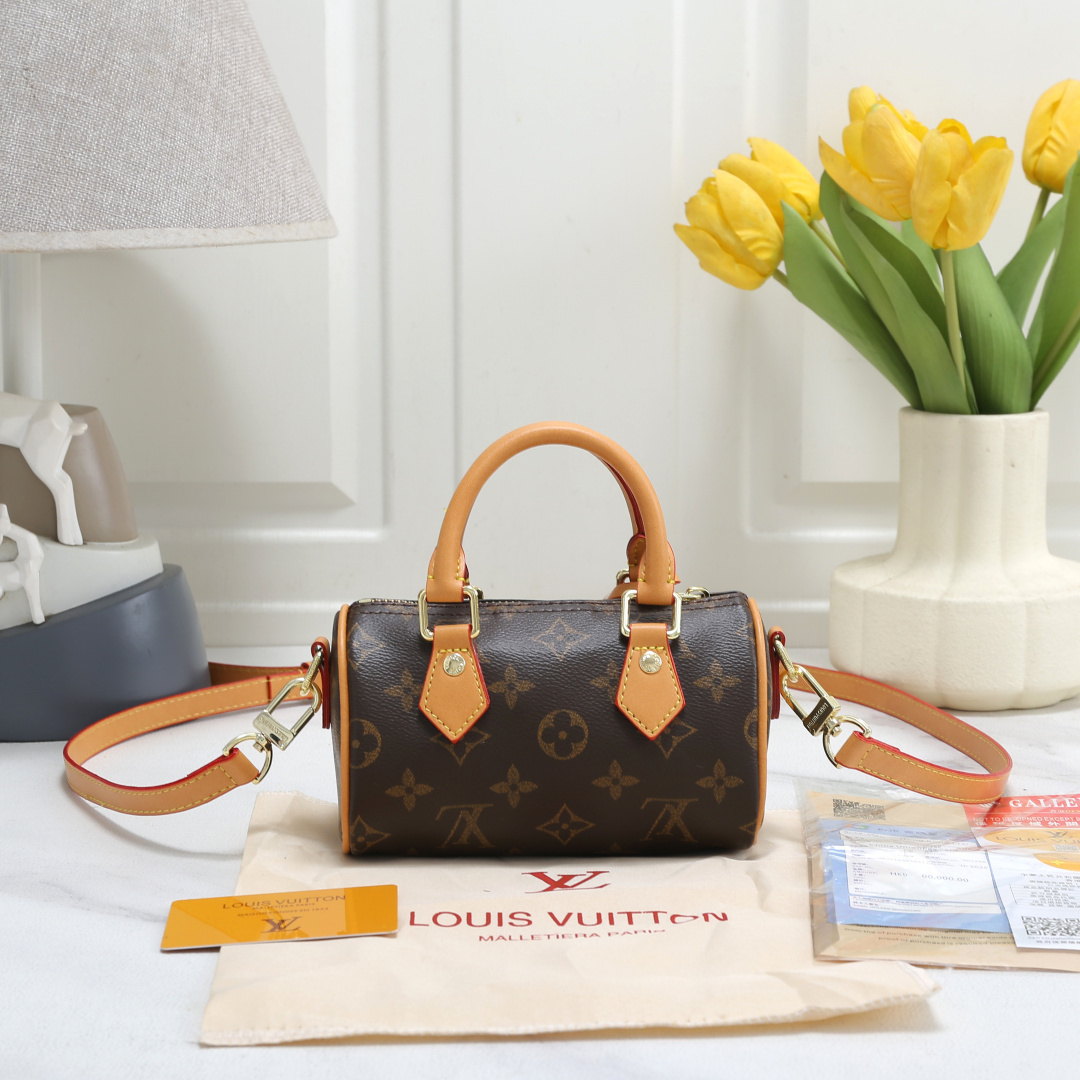 30$ LV 1158 Shoulder bag size 16X8X10 cm 718280 BR1912 gallery