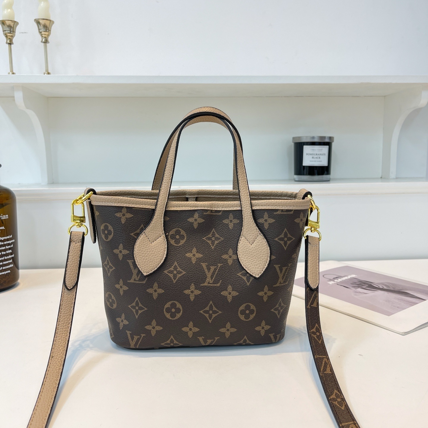 30$ LV 5808 Tote bag size 25x17x11 cm 613022 BY3419 gallery