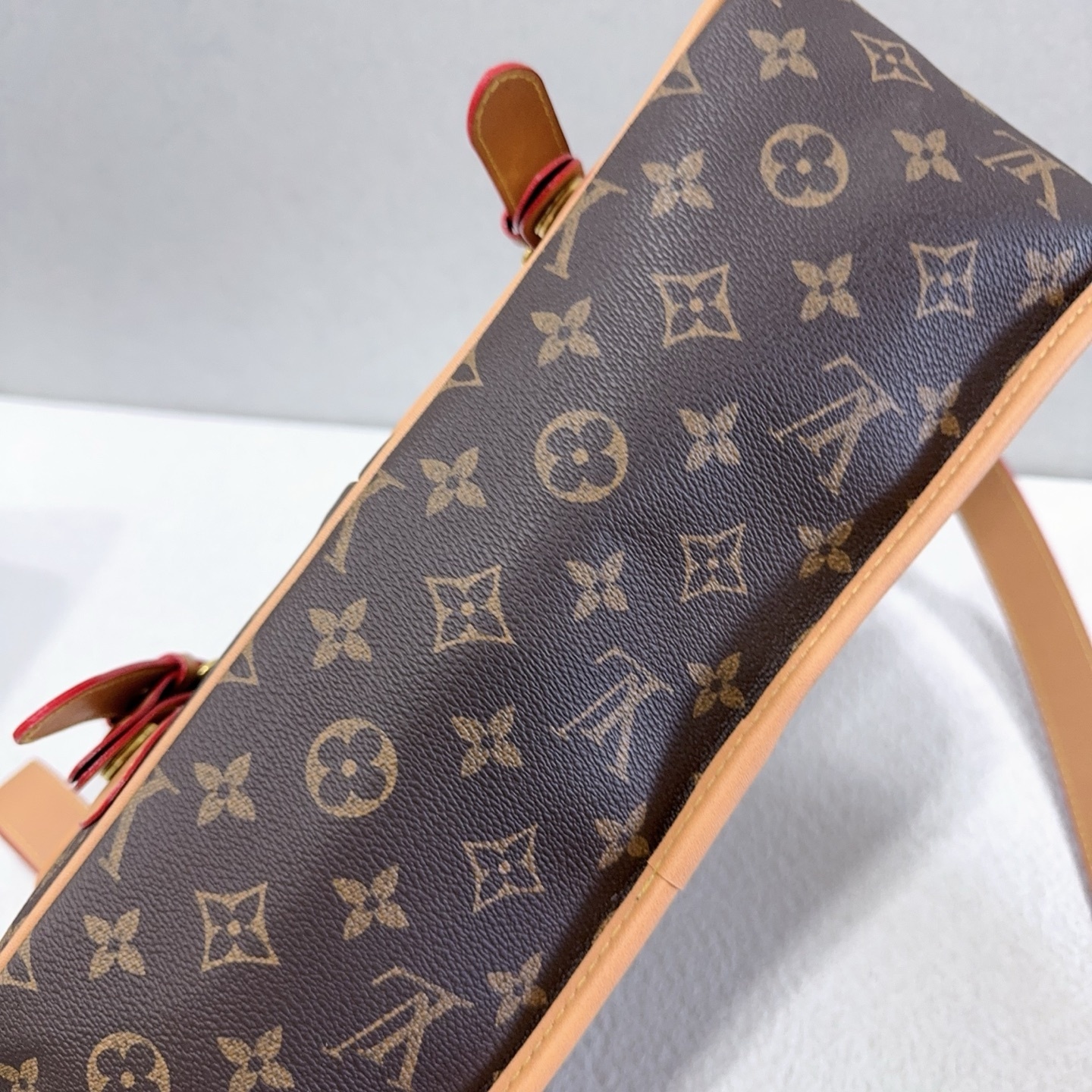 30$ LV 8815 Shoulder bag size 35x24x11 cm 213094 BY3519 gallery