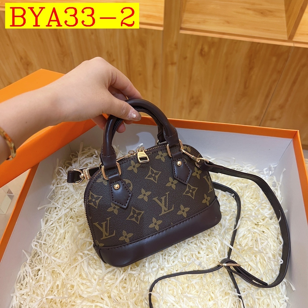 30$ LV Shoulder bag size 18x3x9cm 3888 BYA33 gallery