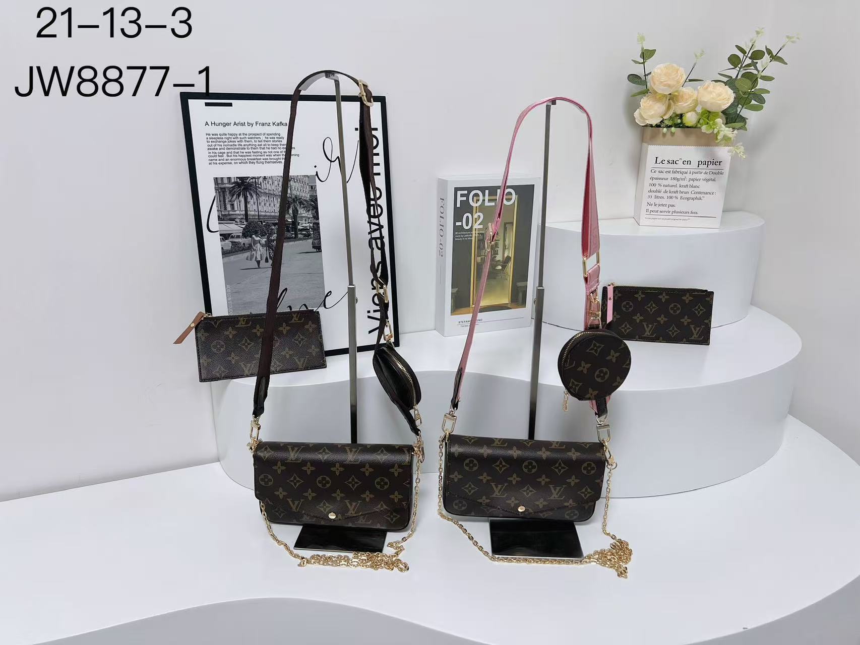 30$ LV Shoulder bag size 21x13x3 cm 417174 BY3557 gallery