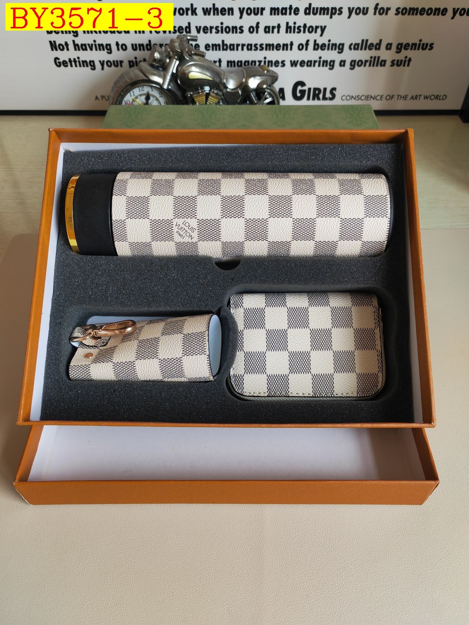 30$ LV Wallet 0970 BY3571 gallery