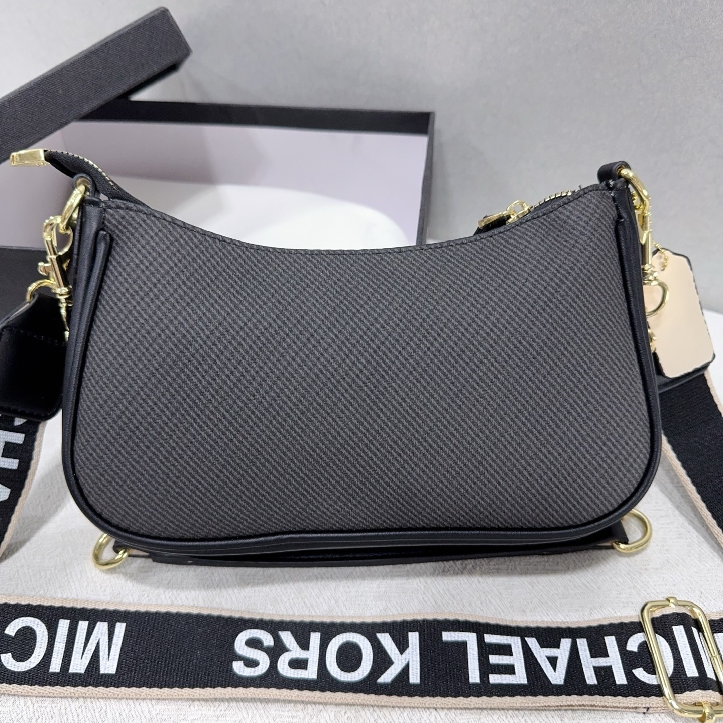 30$ MK Shoulder bag size 25x15x7cm 6856 BYA75 gallery