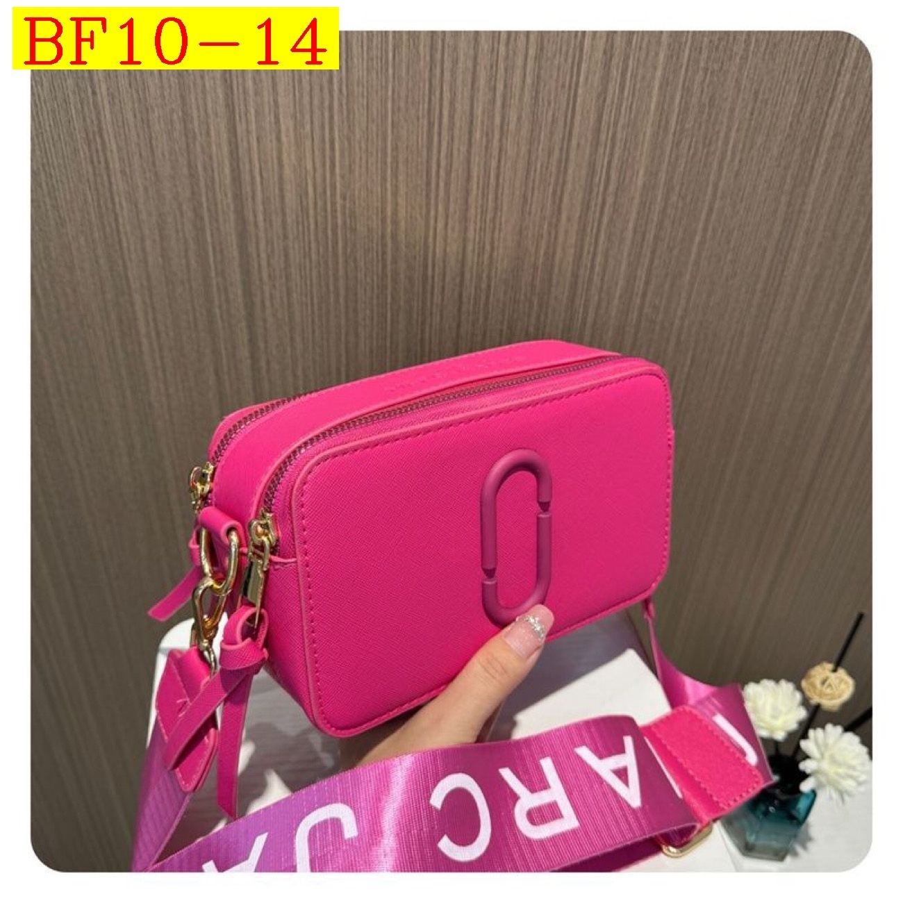 30$ Marc Jacob Size 21x12x7cm 4840 BF10 gallery