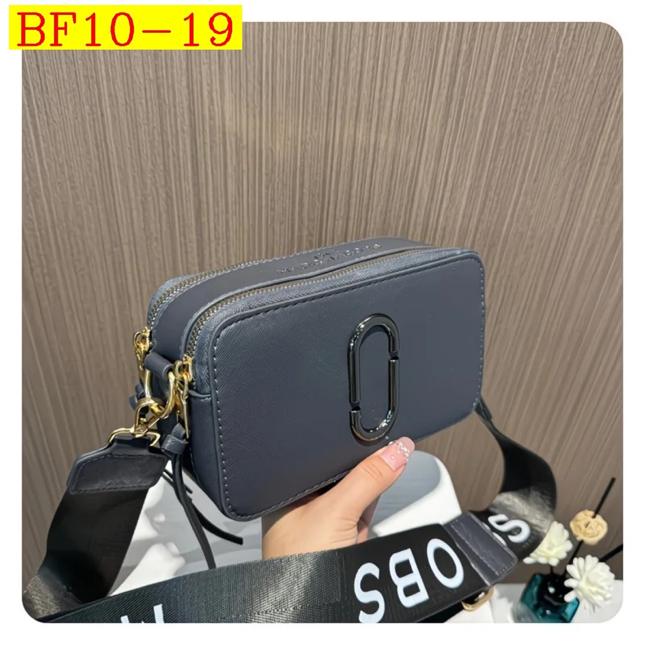 30$ Marc Jacob Size 21x12x7cm 4840 BF10 gallery