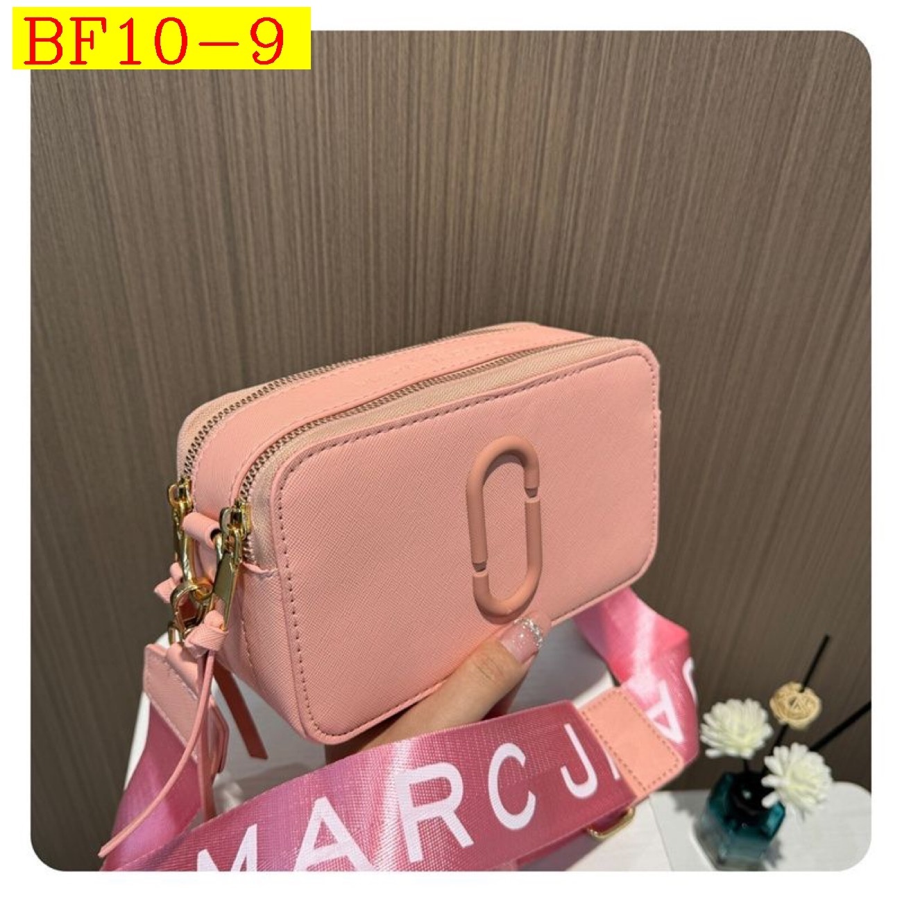 30$ Marc Jacob Size 21x12x7cm 4840 BF10 gallery